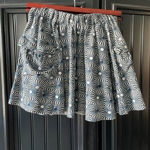 Free People skirt. size small. Elastic waist with pockets.